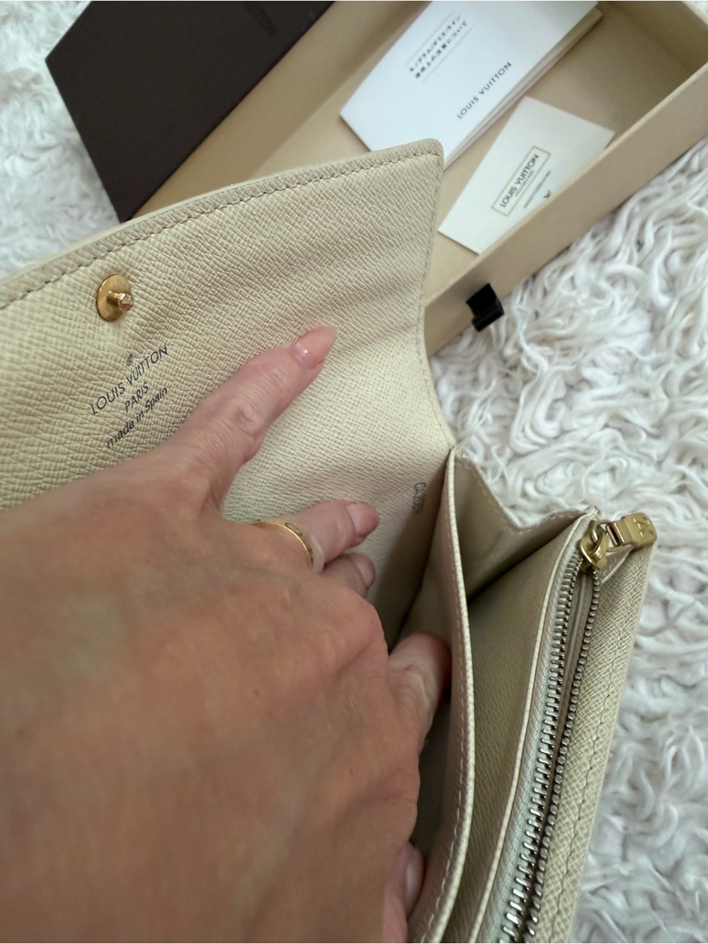 Louis Vuitton Damier Azur Checkered Fold Wallet - Cream & Navy - Picture 11 of 14